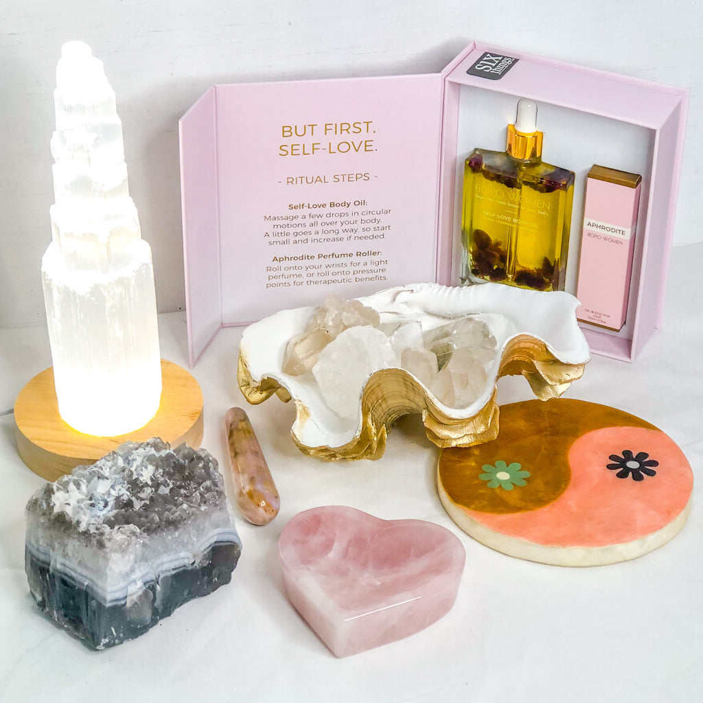 MYSTERY BOX - Good vibes & Crystals gift box