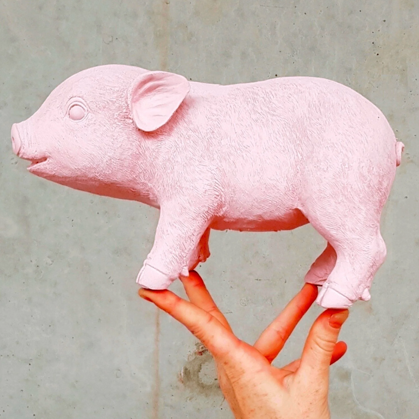 Piglet money bank / piggy money box statue