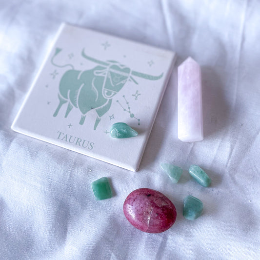 Taurus Zodiac star sign crystal set