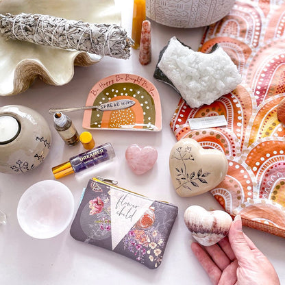 SUBSCRIPTION MYSTERY BOX - Good vibes & crystals gift box