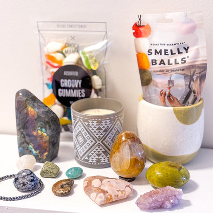 Monthly SUBSCRIPTION MYSTERY BOX - Good vibes & crystals gift box
