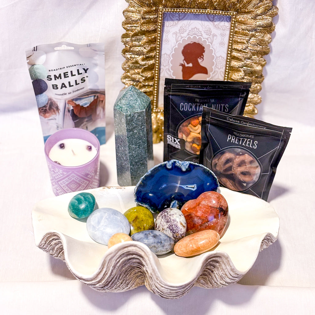 SUBSCRIPTION MYSTERY BOX - Good vibes & crystals gift box