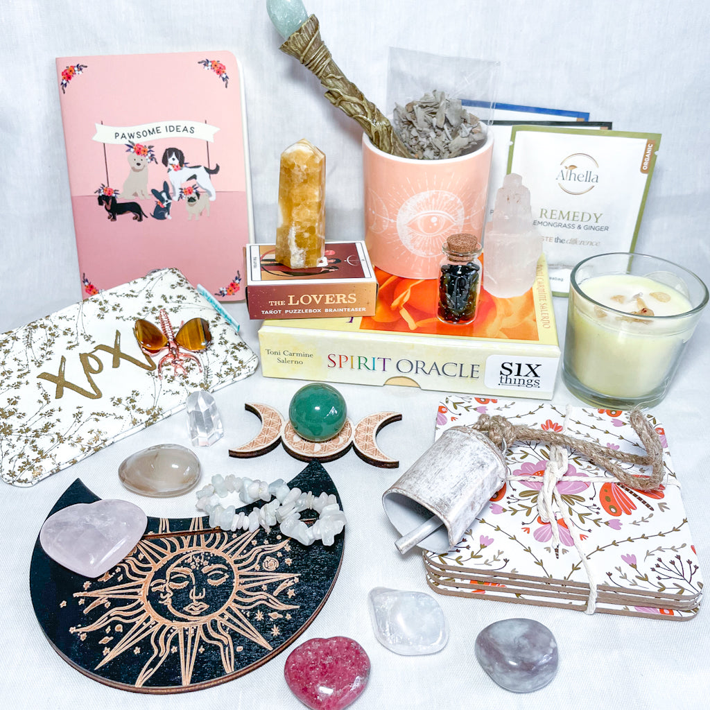 SUBSCRIPTION MYSTERY BOX - Good vibes & crystals gift box
