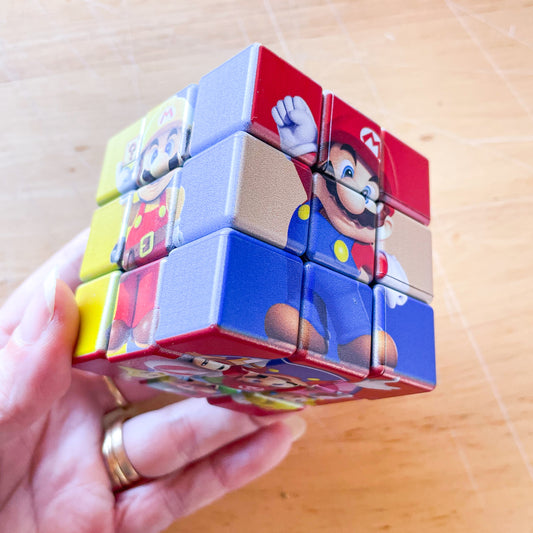 Super Mario Bros rubix cube puzzle game