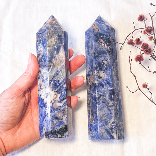 Sodalite crystal generator tower XL