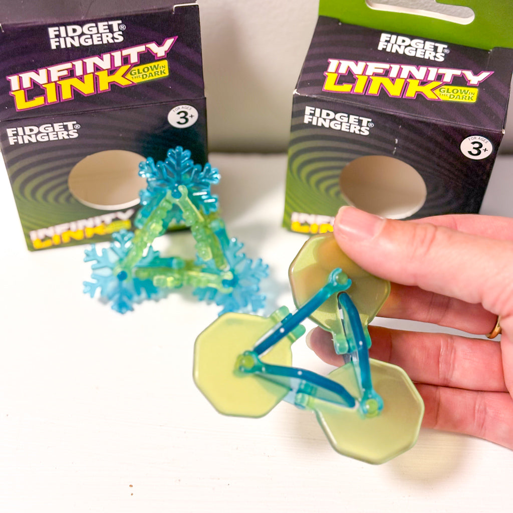 Glow in the dark fidget link toy