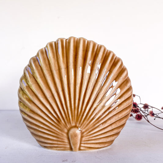 Fan palm leaf vase