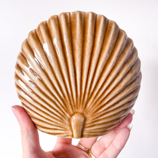 Fan palm leaf vase