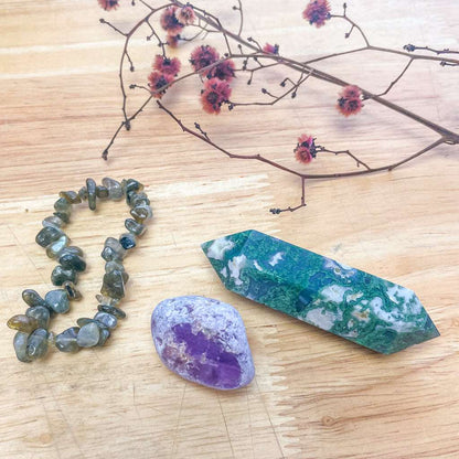 Crystal witchy bundle - Moss agate DT, labradorite bracelet + amethyst seer stone