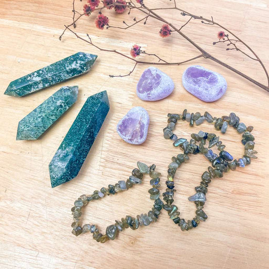 Crystal witchy bundle - Moss agate DT, labradorite bracelet + amethyst seer stone