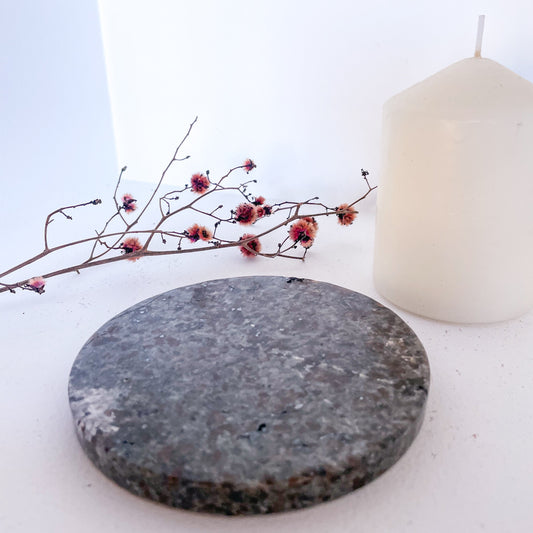 Crystal UV reactive Yooperlite polished plate coaster