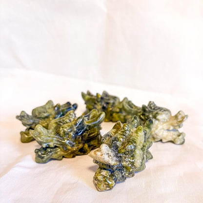 Serpentine dragon head crystal carving