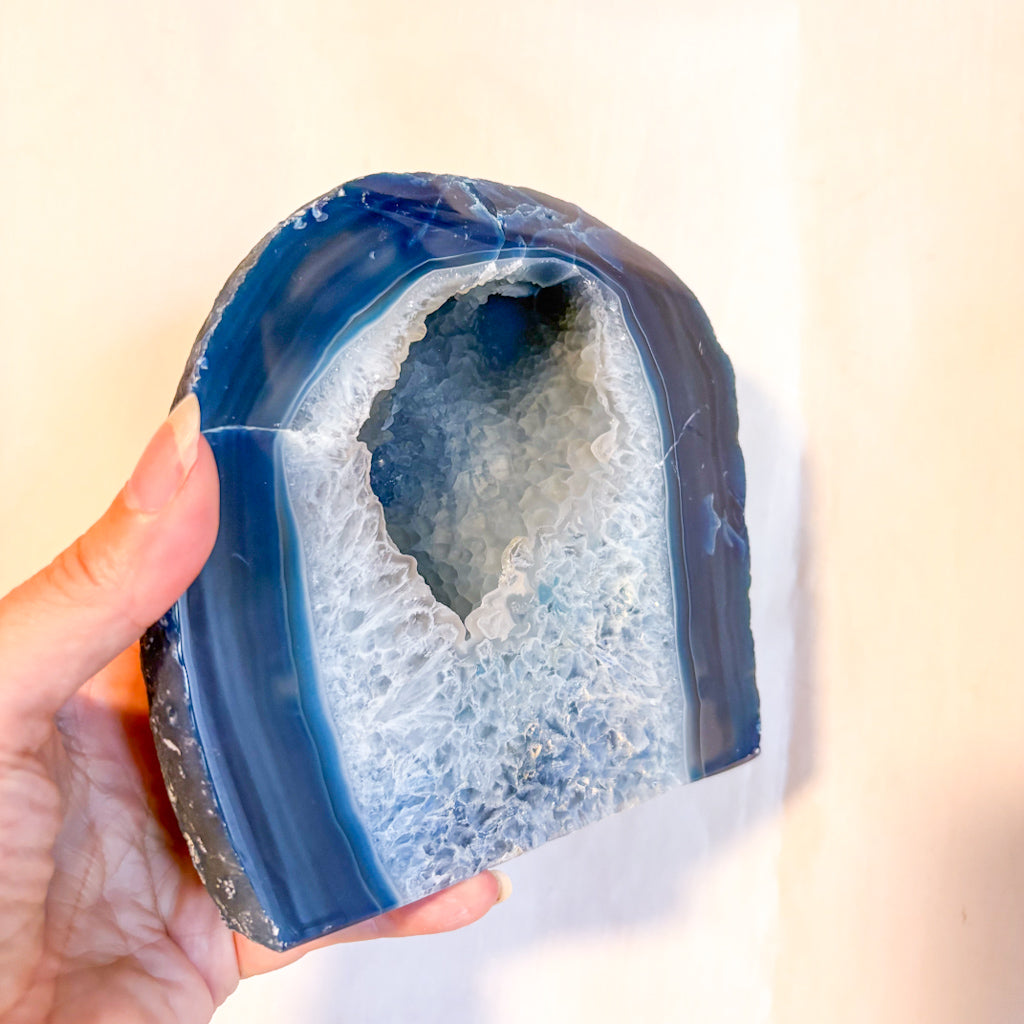 Blue Agate cave crystal bookend / statue 1.4kg 14.5cm