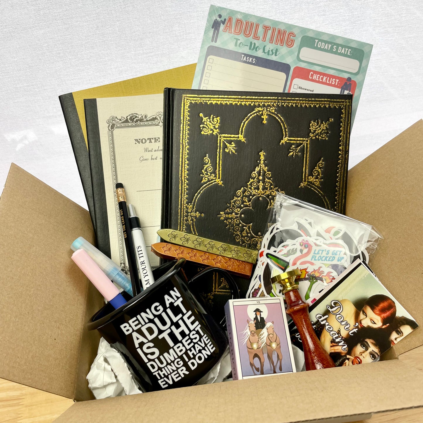 MYSTERY BOX - Stationery addict / office gift box