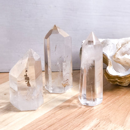 Clear quartz crystal inclusion point generator tower