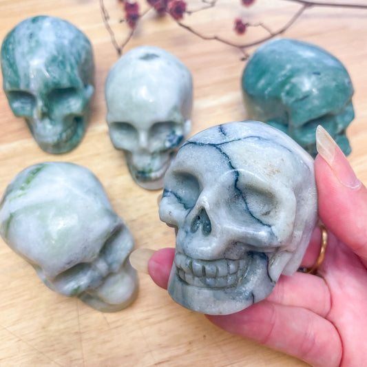Crystal skull - Serpentine skull or Nephrite Jade skull