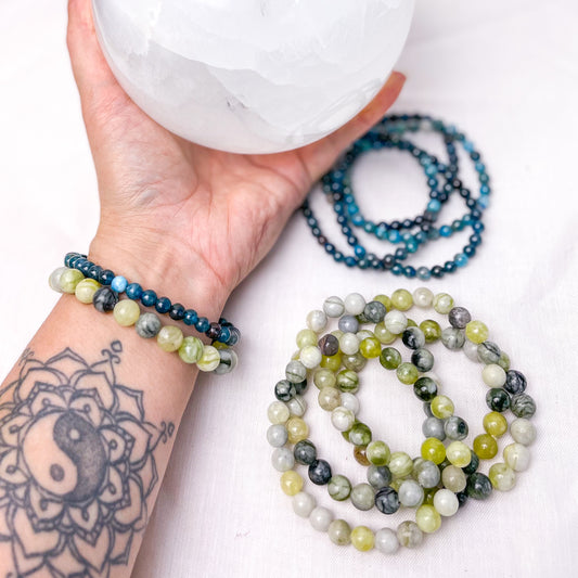 Flower serpentine crystal bead or Blue apatite crystal bracelet