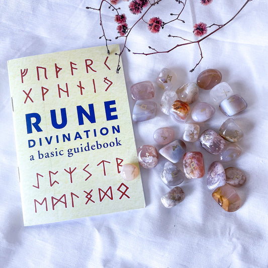 Flower agate crystal fortune telling runes set