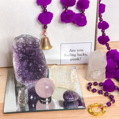 SUBSCRIPTION MYSTERY BOX - Good vibes & crystals gift box