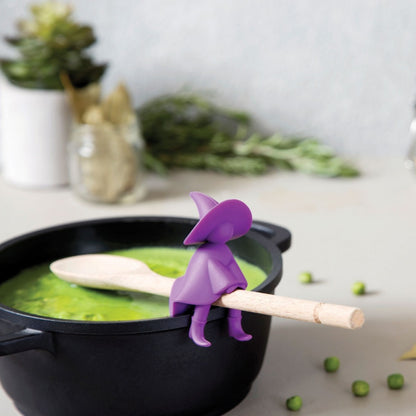 Kitchen witch pot lid helper