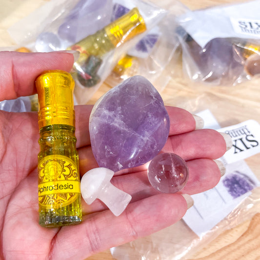 Witches crystals + oil purse pack